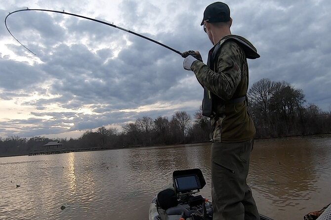 kayak-fishing-guides-and-scenic-paddle-tours