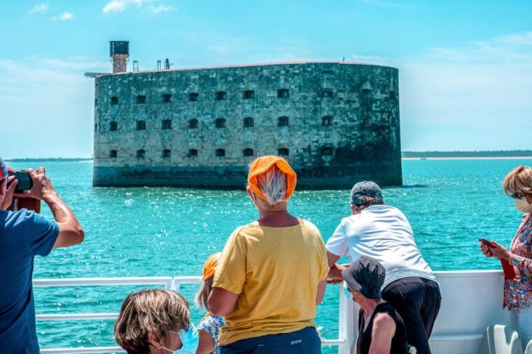 la-rochelle-boat-trip-to-fort-boyard-2h00