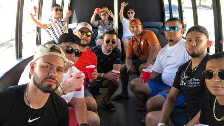 las-vegas-private-party-bus-tour-of-vegas-strip-w-champagne