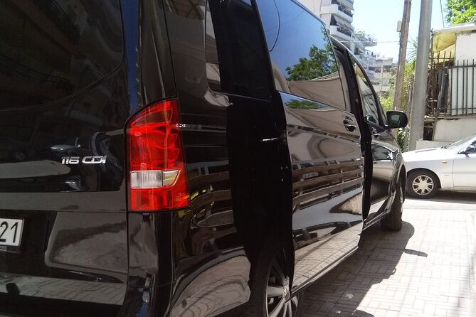 limousine-service-from-athens-airport-to-plaka-monastiraki