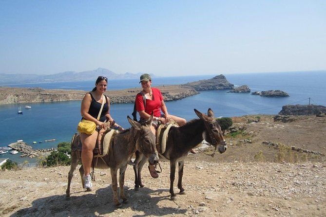 lindos-village-relaxing