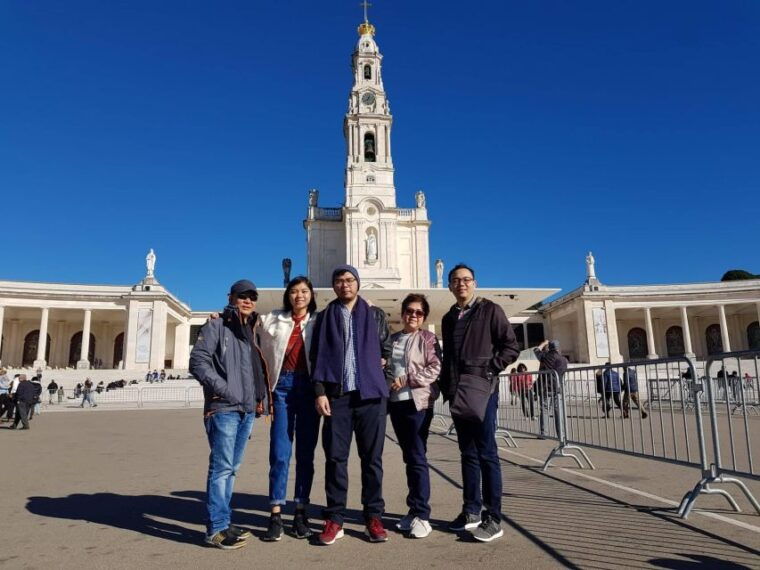 lisbon-tour-fatima-batalha-alcobaca-nazare-and-obidos