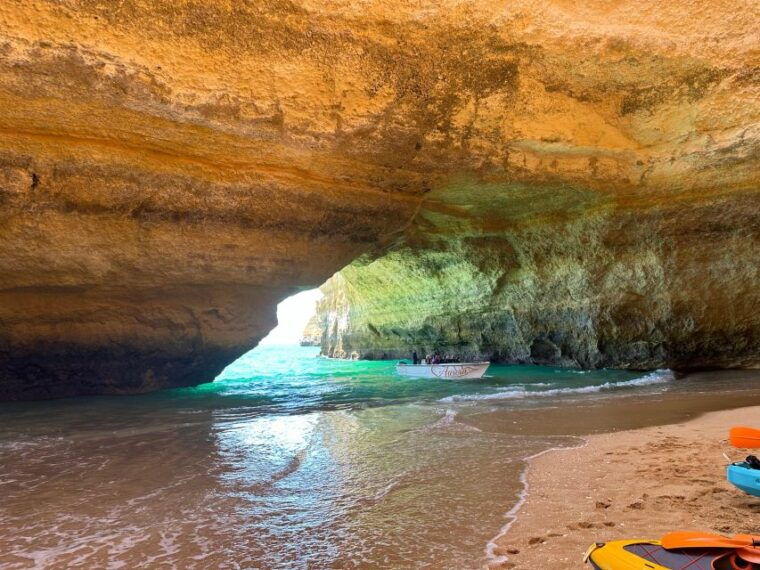 lisbonprivate-tour-to-algarvebenagil-caveportimao-lagos