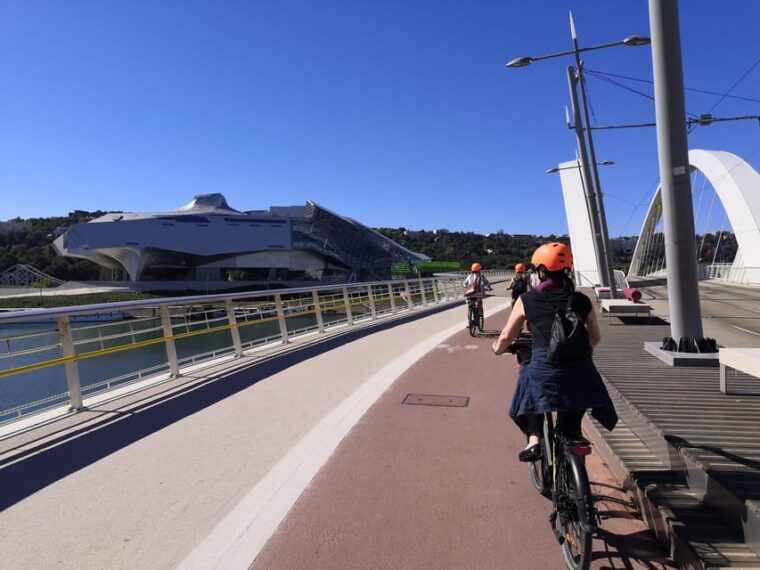 lyon-3-hour-guided-e-bike-tour