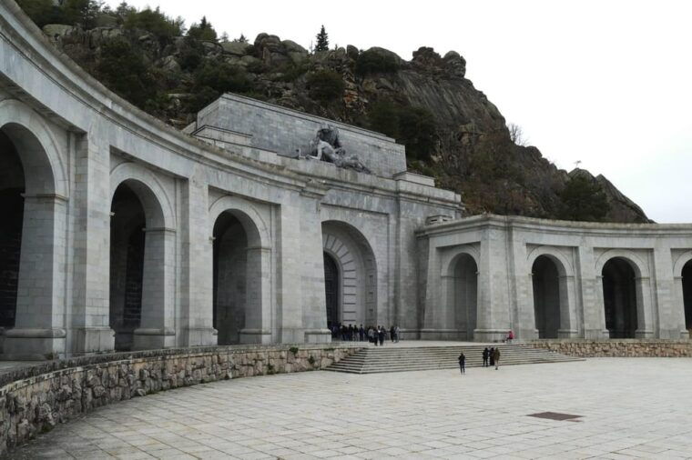 madrid-private-valley-of-the-fallen-monastery-day-trip