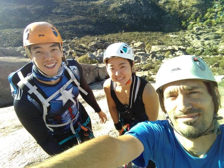 madrid-rock-climbing-in-pedriza-national-park-transport