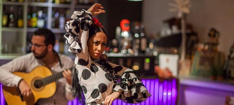malaga-authentic-flamenco-dinner-show-at-vino-mio