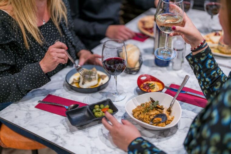 malaga-show-and-food-at-alegria-flamenco-and-restaurant