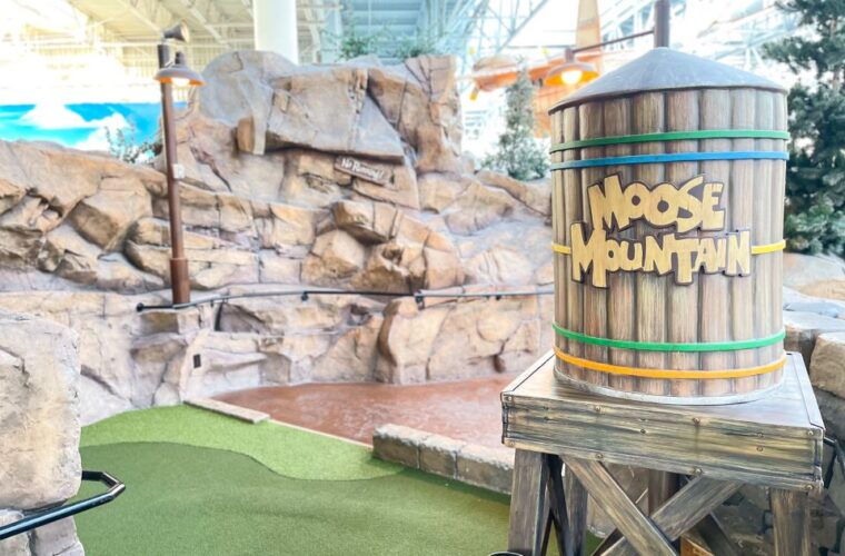 mall-of-america-moose-mountain-adventure-golf-ticket