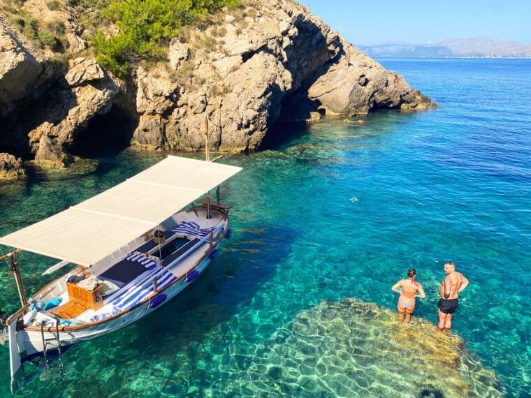 mallorca-private-boat-trip-to-alcudia-pollensa-formentor