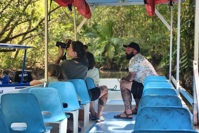 manuel-antonio-boat-mangrove-tour-to-see-animals