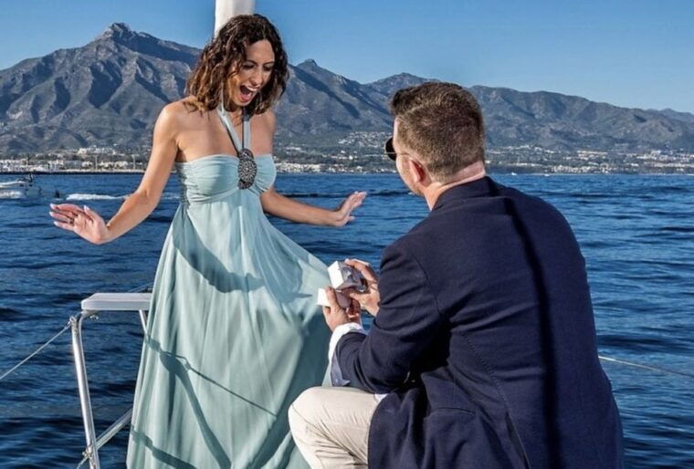 marbella-puerto-banus-private-sailing-cruise-with-drinks