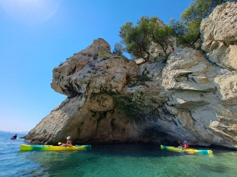 marseille-cote-bleue-calanques-half-day-kayak-tour
