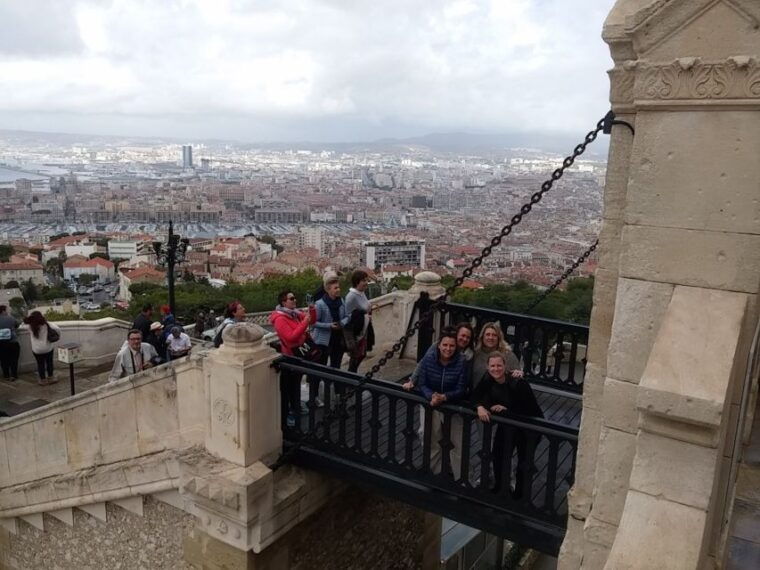 marseille-private-city-center-walking-tour-with-cruise