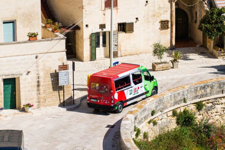 matera-open-top-bus-tour-with-entrance-to-casa-grotta