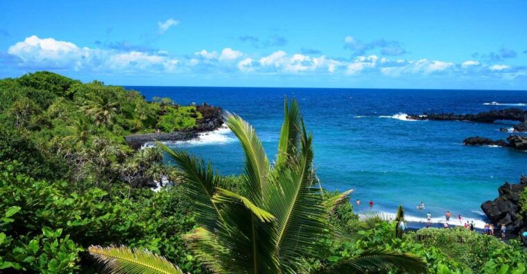 maui-road-to-hana-waterfalls-tour-with-lunch