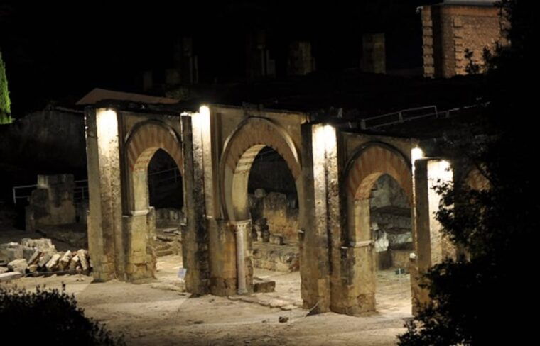 medina-azahara-guided-tour-at-night