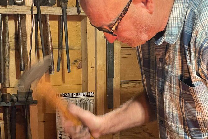 meet-a-working-blacksmith-in-a-colonial-town