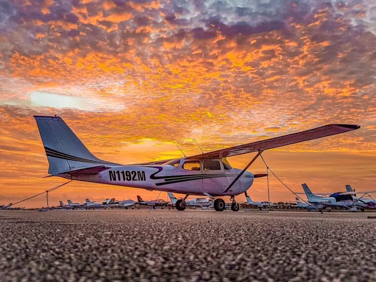 miami-beach-private-romantic-sunset-flight-with-champagne