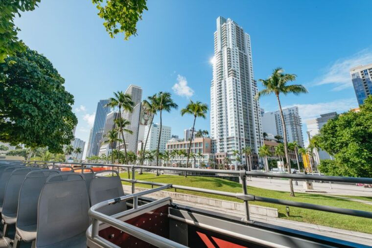 miami-panoramic-open-top-bus-tour-biscayne-bay-cruise