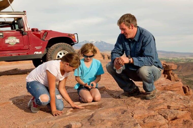 moab-hells-revenge-hummer-safari-adventure
