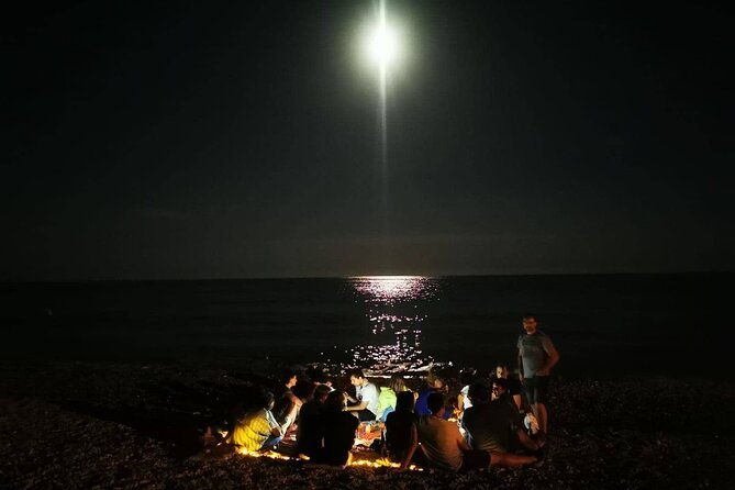 moonlight-kayak-with-dinner-included