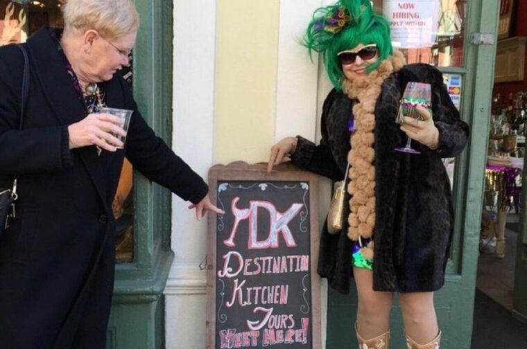new-orleans-french-quarter-cocktail-and-foodie-crawl-tour