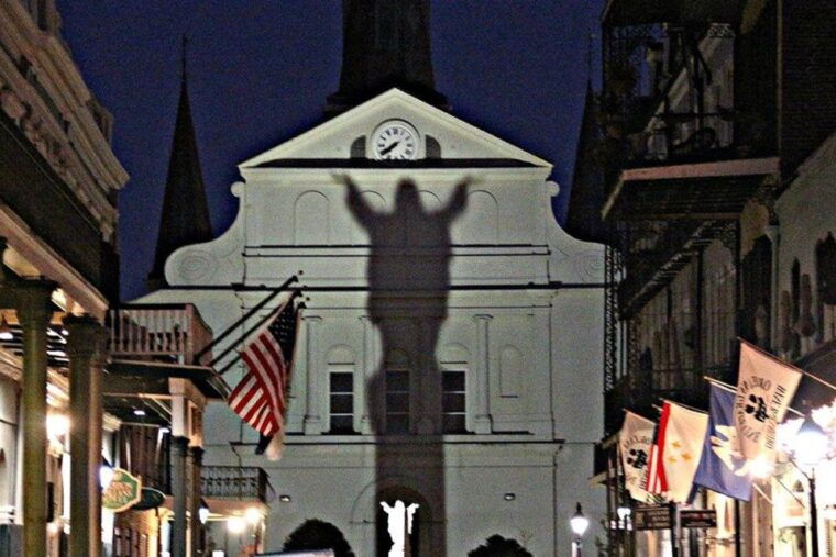 new-orleans-voodoo-mystery-and-paranormal-tour-2