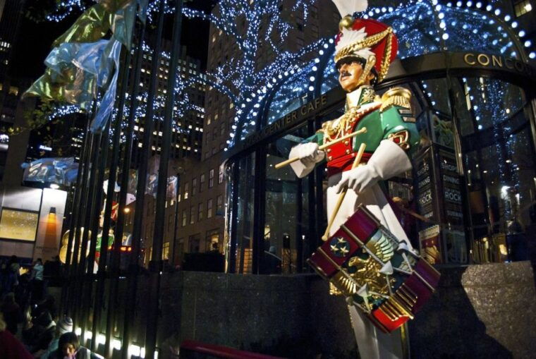 new-york-city-christmas-holiday-tour-of-manhattan