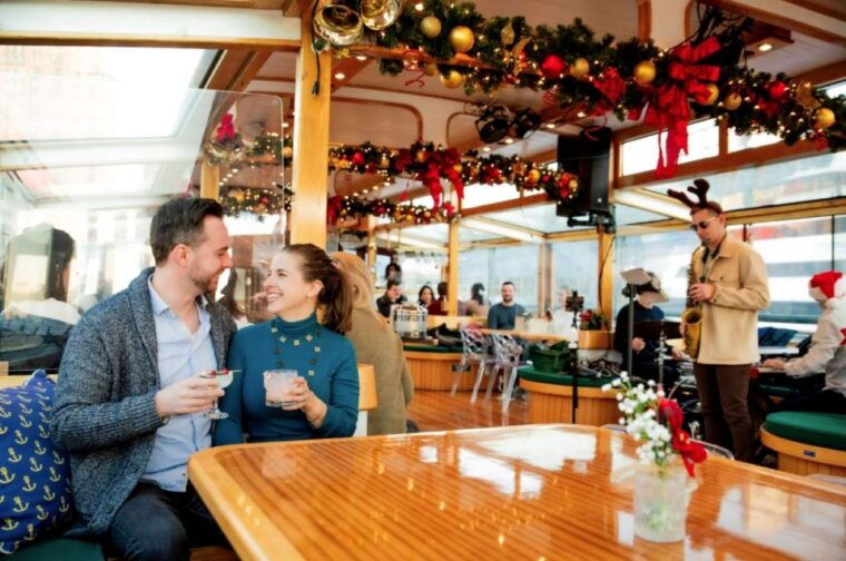 new-york-city-holiday-jazz-classic-motor-yacht-cruise