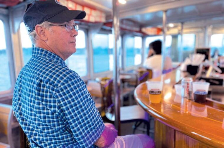 newport-ri-evening-cocktail-cruise-of-narragansett-bay