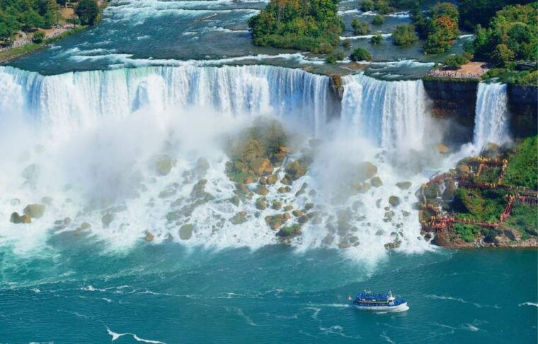 niagara-falls-usa-tour-with-maid-of-the-mist-boat-ride