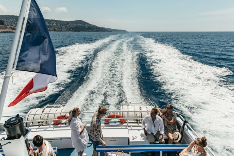 nice-1-hour-sightseeing-cruise-to-villefranche-bay