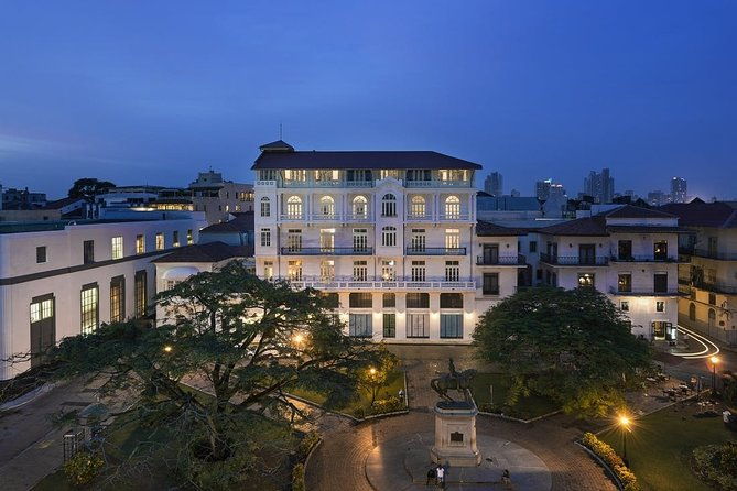 night-tour-in-panama-city