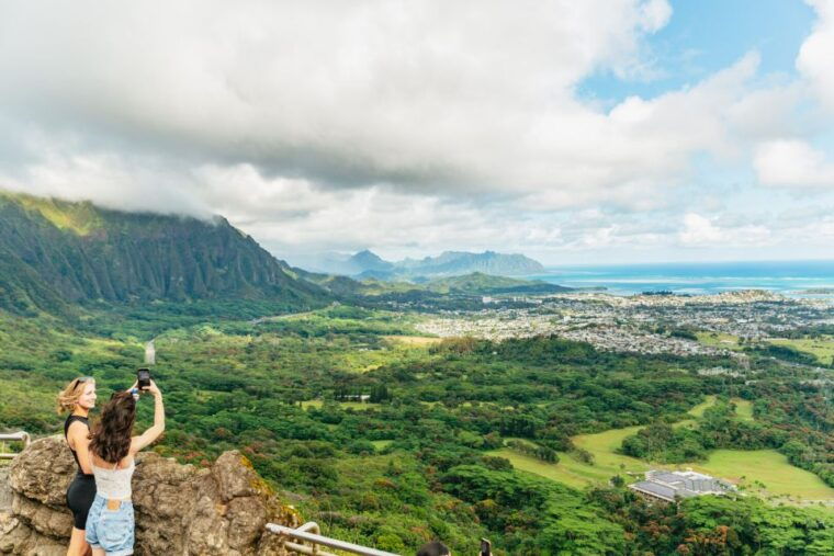 oahu-circle-island-tour-with-lunch-waimea-waterfall