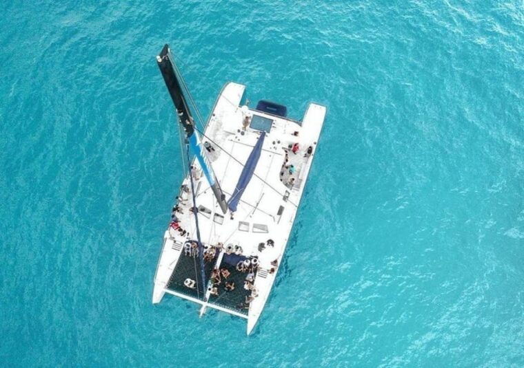 oahu-hawaii-honolulu-sailing-tour
