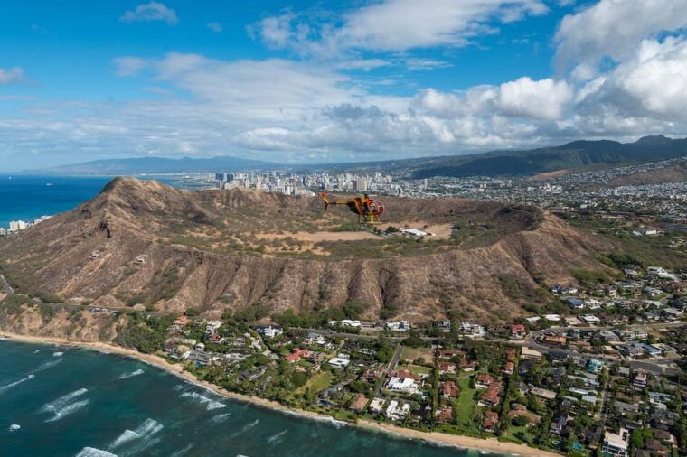 oahu-magnum-p-i-doors-off-helicopter-tour