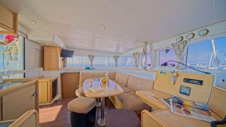olbia-catamaran-tour-in-the-tavolara-marine-protected-area