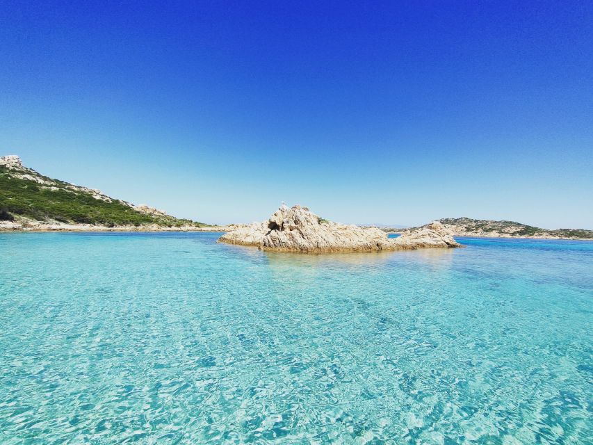 palau-la-maddalena-archipelago-motorboat-tour-with-lunch