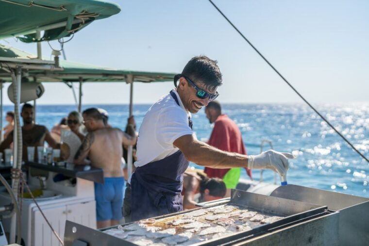 palma-de-mallorca-5-hour-catamaran-cruise-with-lunch-swim