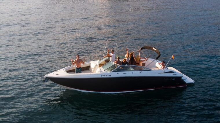 palma-de-mallorca-private-yacht-trip-with-drinks