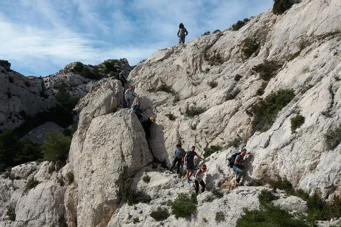 panoramic-hike-on-marseille-from-les-calanques