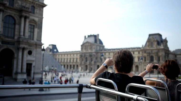 paris-hop-on-hop-off-bus-tour-seine-cruise-bundle-tour