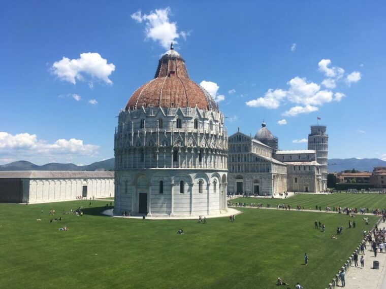 pisacathedral-baptistery-guided-touroptional-tower-ticket