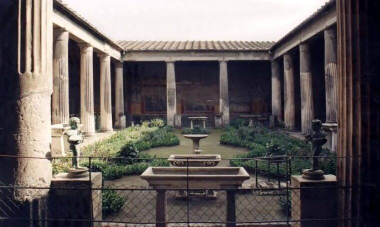 pompeii-guided-tour-by-a-local-guide