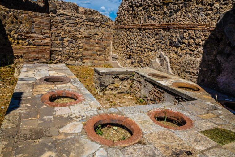 pompeii-skip-the-line-tkt-transfer-from-naples