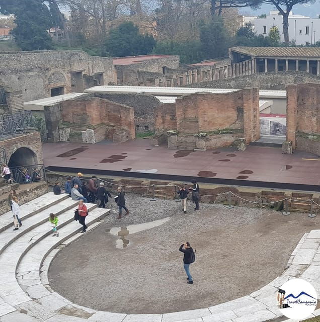 pompeii-tour-with-archaeological-expert-and-lunch