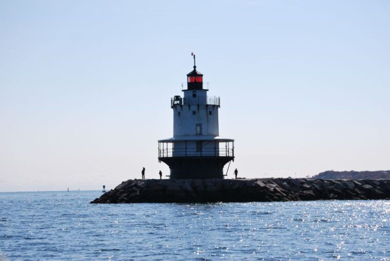 portland-sightseeing-cruise-to-portland-head-light