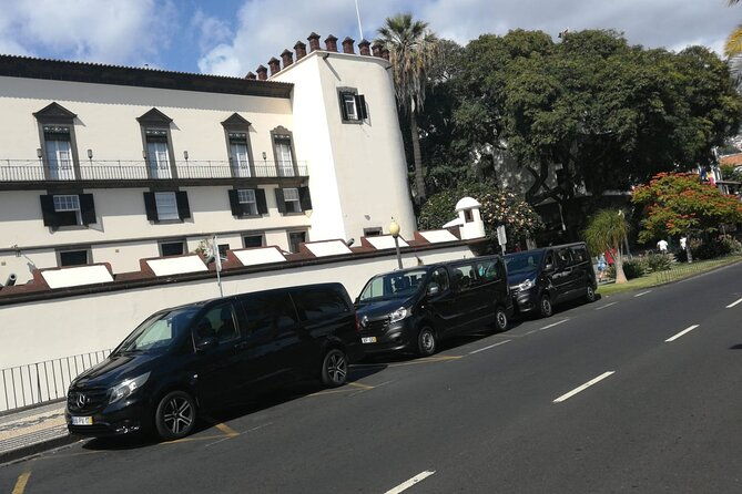 private-airport-transfer-to-funchal-and-return