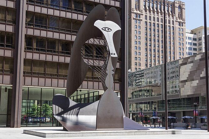 private-all-inclusive-chicago-downtown-highlights-walking-tour